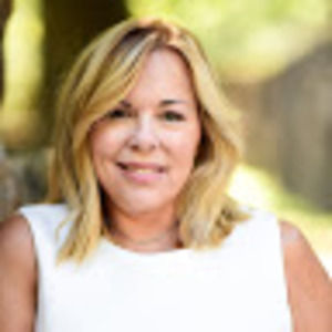 Meet your Posher, Paula